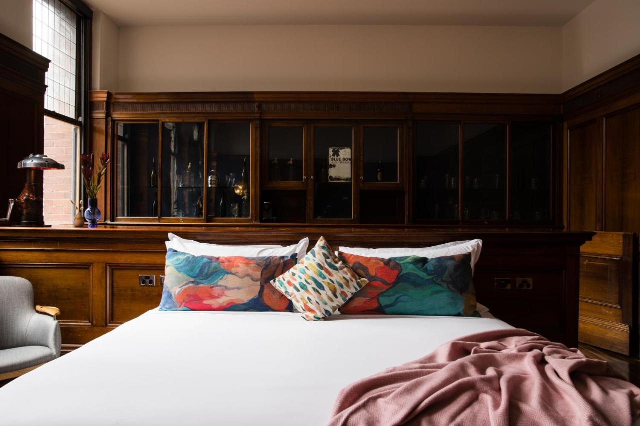 The Old Clare By Ode Hotels ซิดนีย์ ภายนอก รูปภาพ A bedroom at the hotel