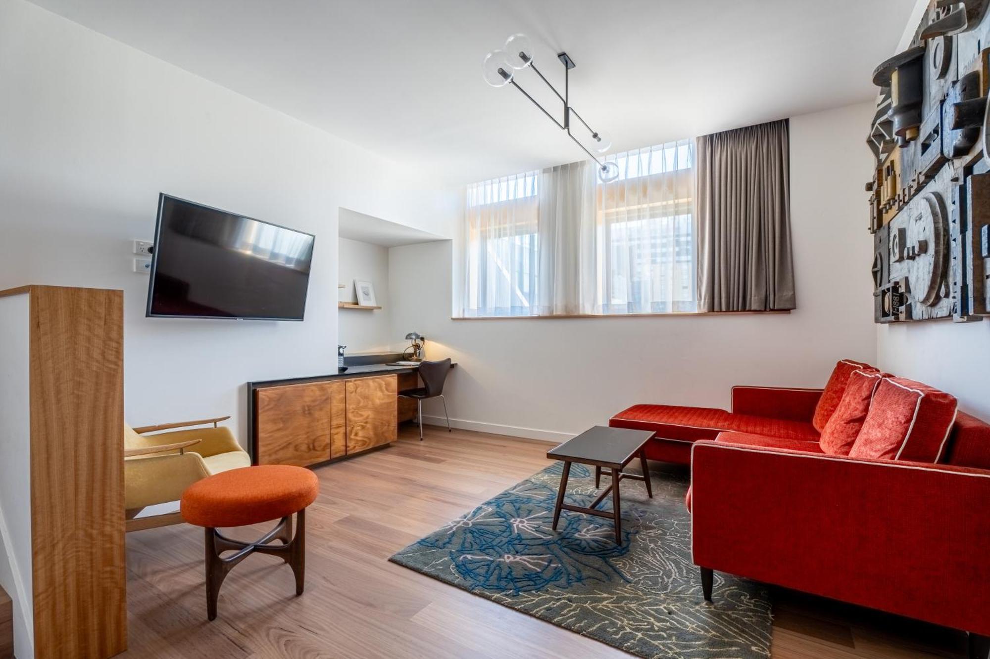 The Old Clare By Ode Hotels ซิดนีย์ ภายนอก รูปภาพ A suite at the hotel