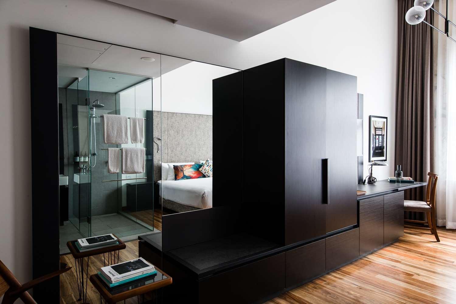 The Old Clare By Ode Hotels ซิดนีย์ ภายนอก รูปภาพ A room at the Standard East Village
